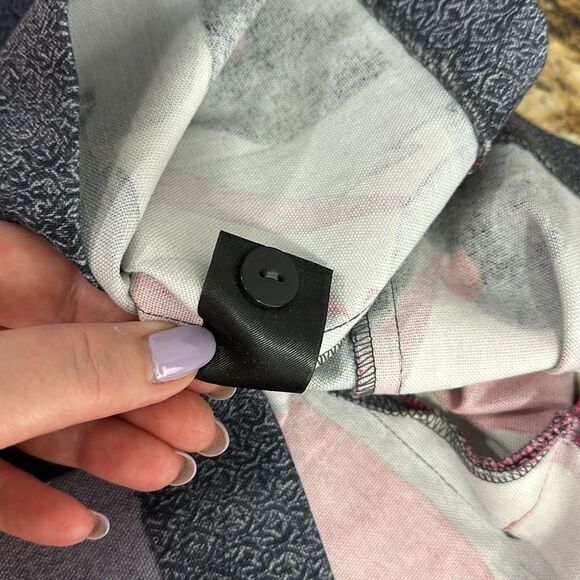 Nic + Zoe Parrot Print Cotton Blend Knee Length Pencil Skirt Size 4 - Picture 8 of 12